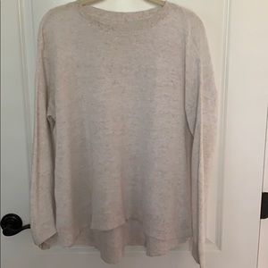 cream sweater sz m